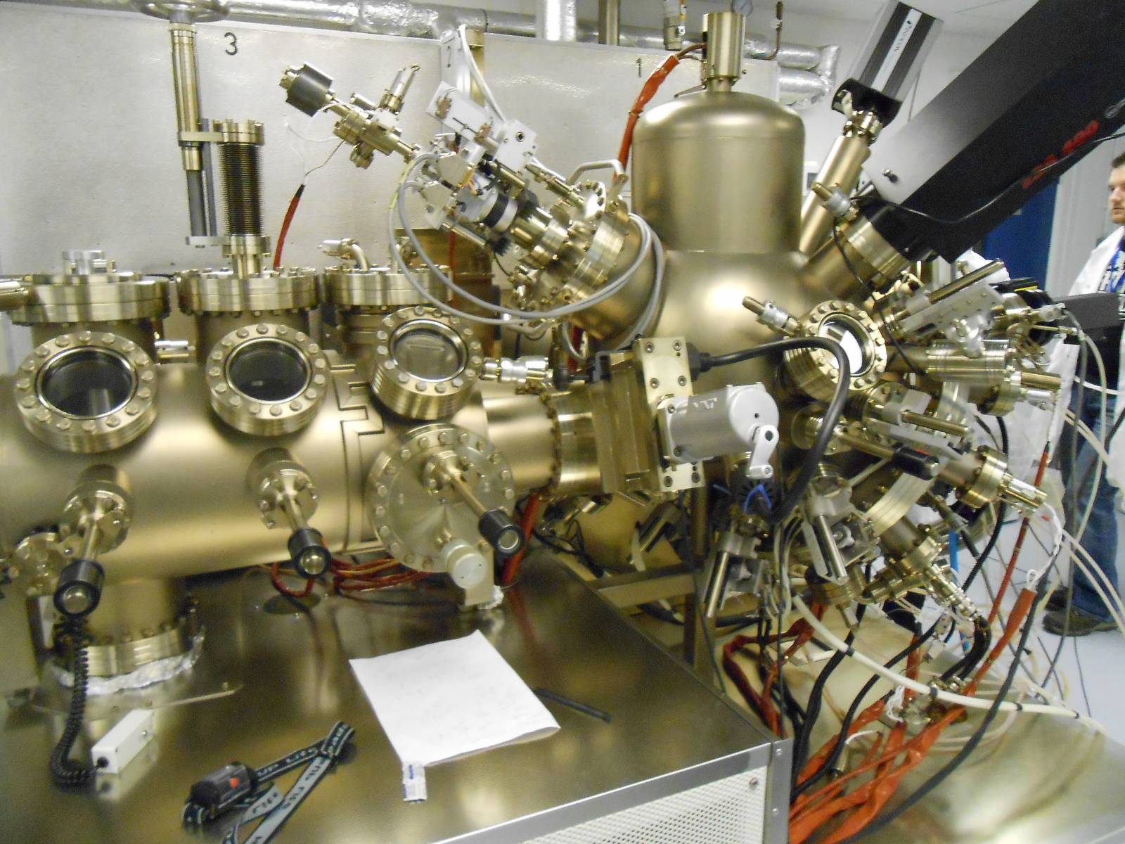 Molecular Beam Epitaxy System